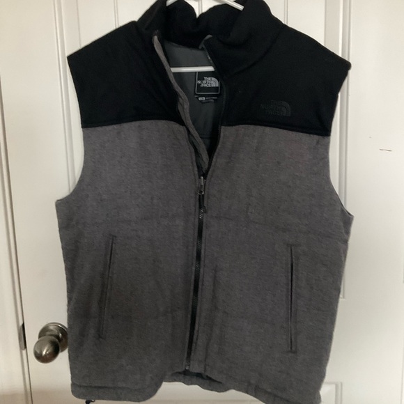 The North Face Black and Gray Vest - Picture 1 of 7